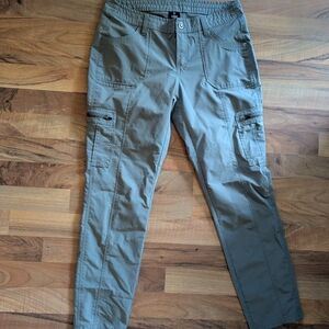 Women's Kuhl Size 10 Short